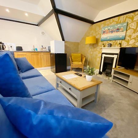 The Beach Hut - 1 Bedroom Apartment Near The Beach 伯恩茅斯 外观 照片