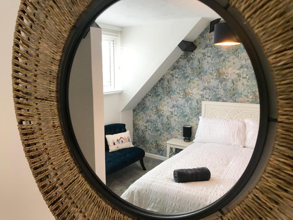 The Beach Hut - 1 Bedroom Apartment Near The Beach 伯恩茅斯 外观 照片