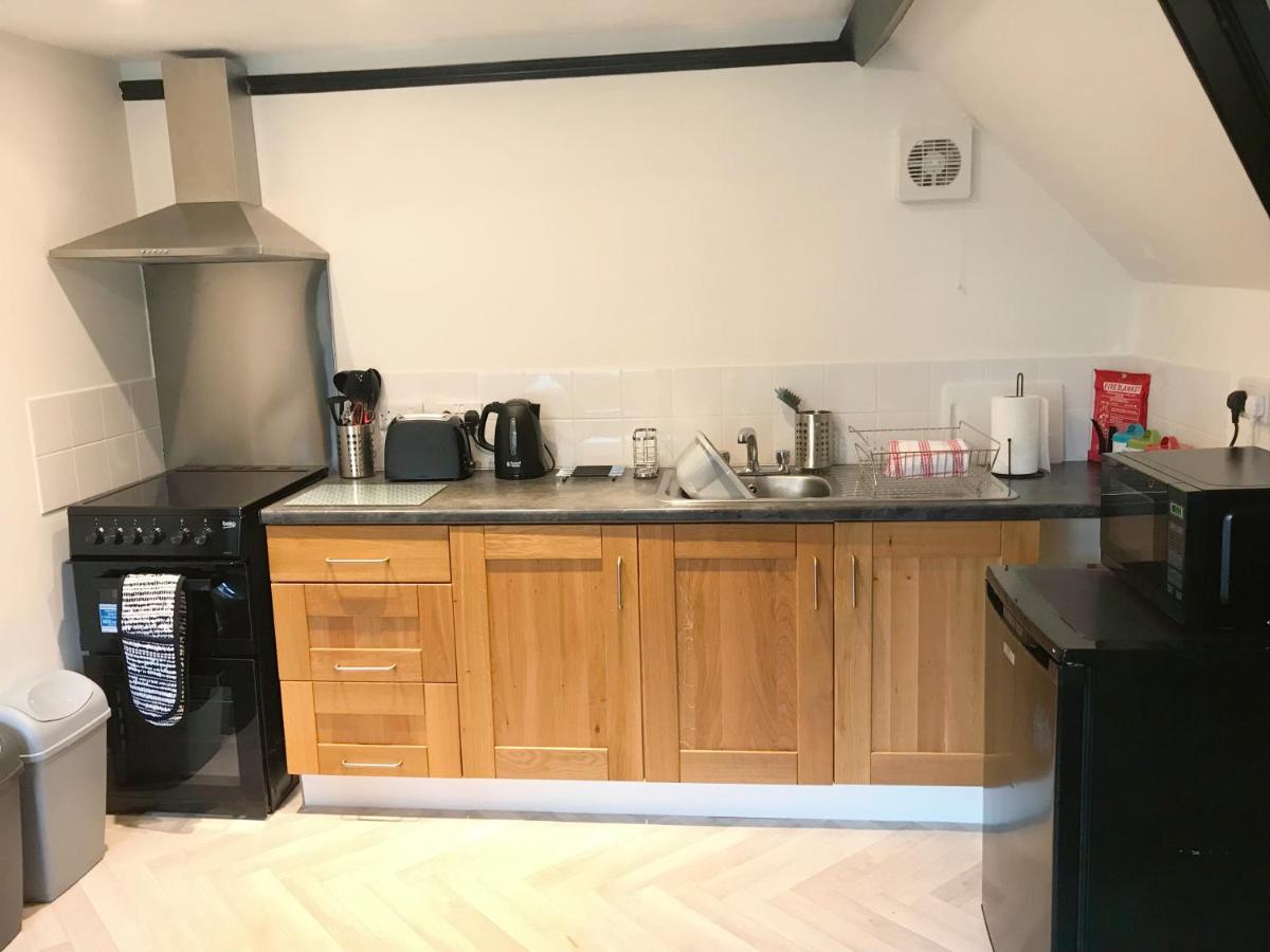 The Beach Hut - 1 Bedroom Apartment Near The Beach 伯恩茅斯 外观 照片
